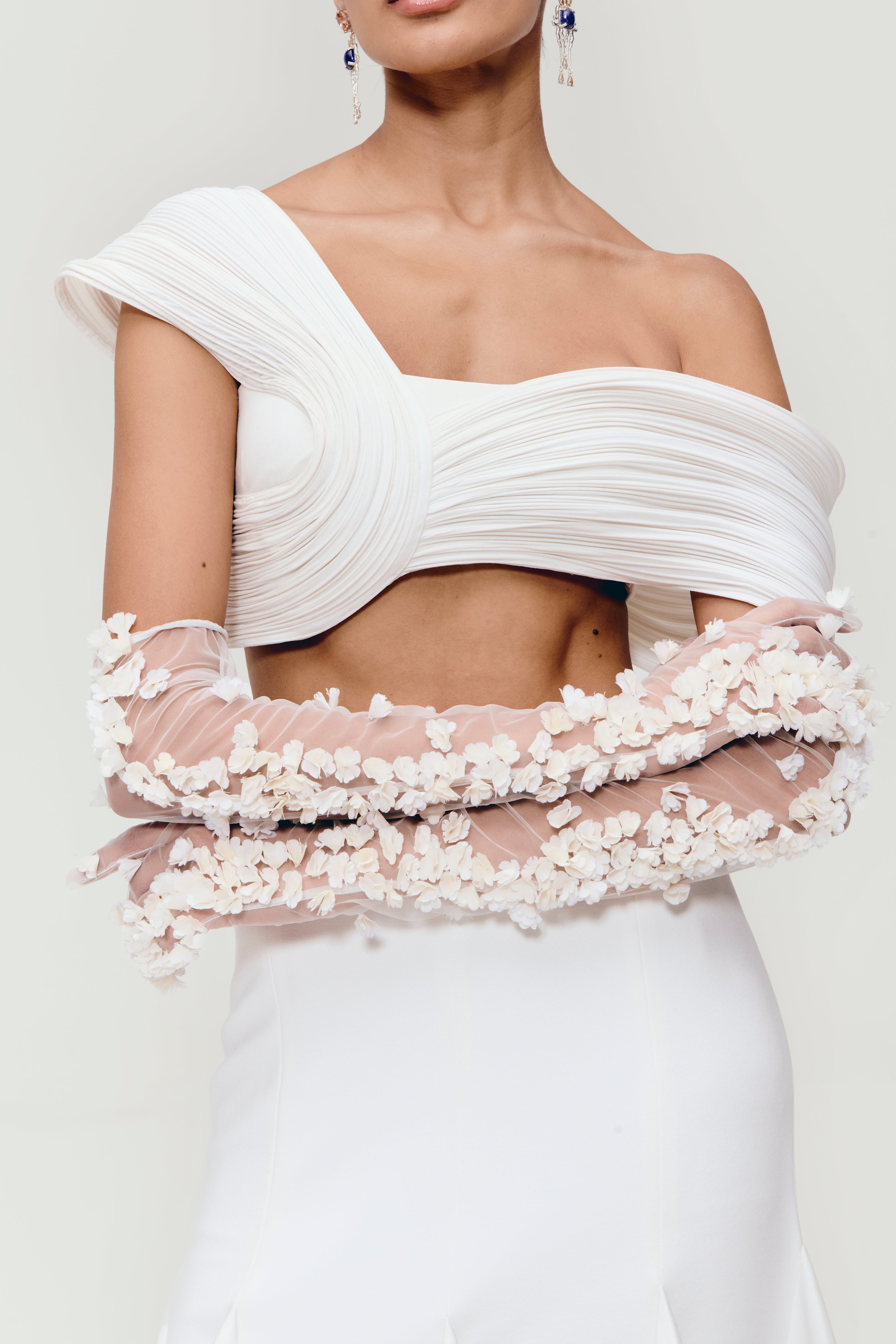 Sculpted Wire Bustier in White