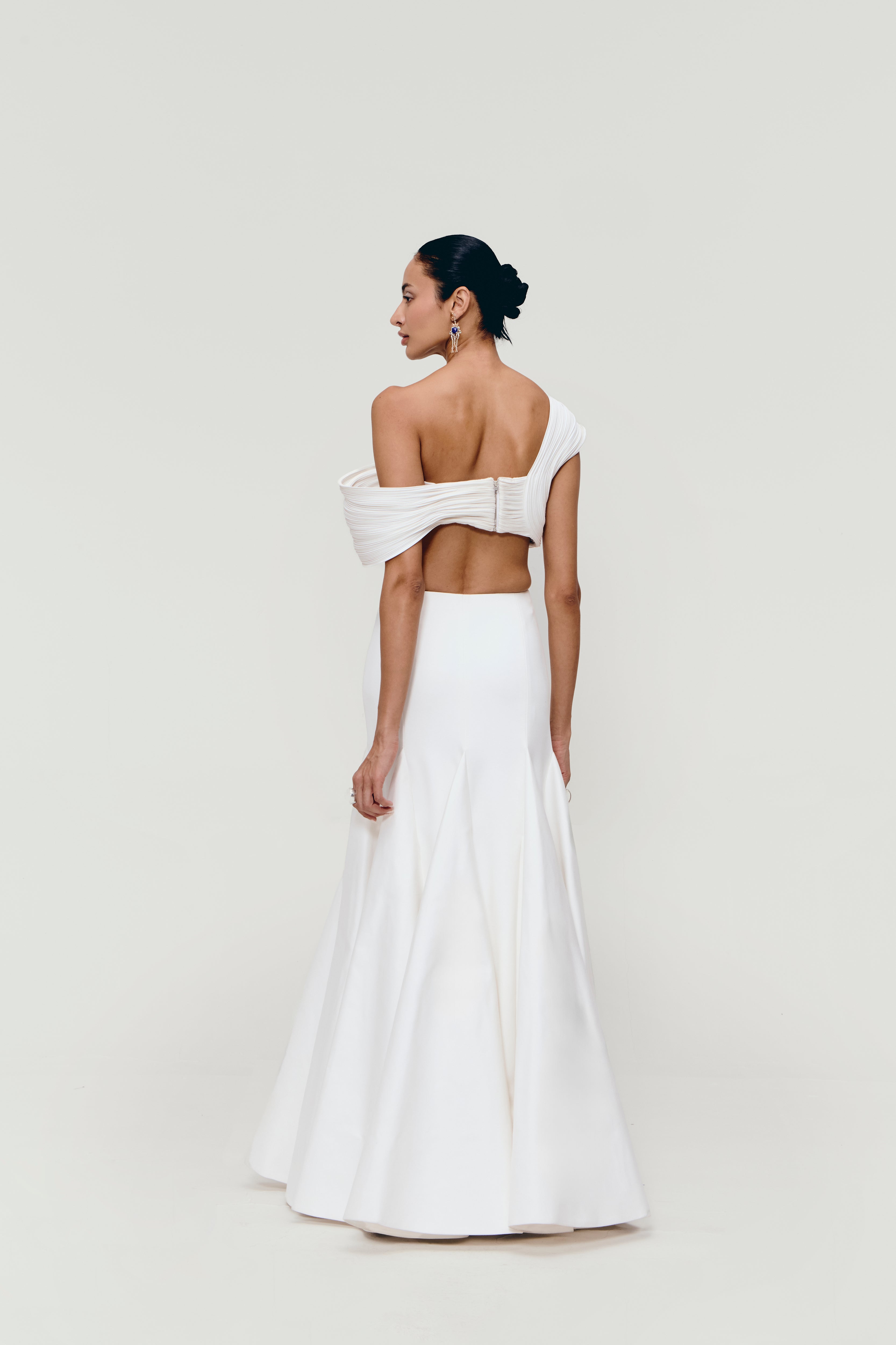 Sculpted Wire Bustier in White